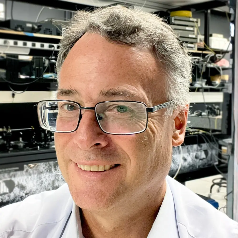 Dr. Thomas Jennewein